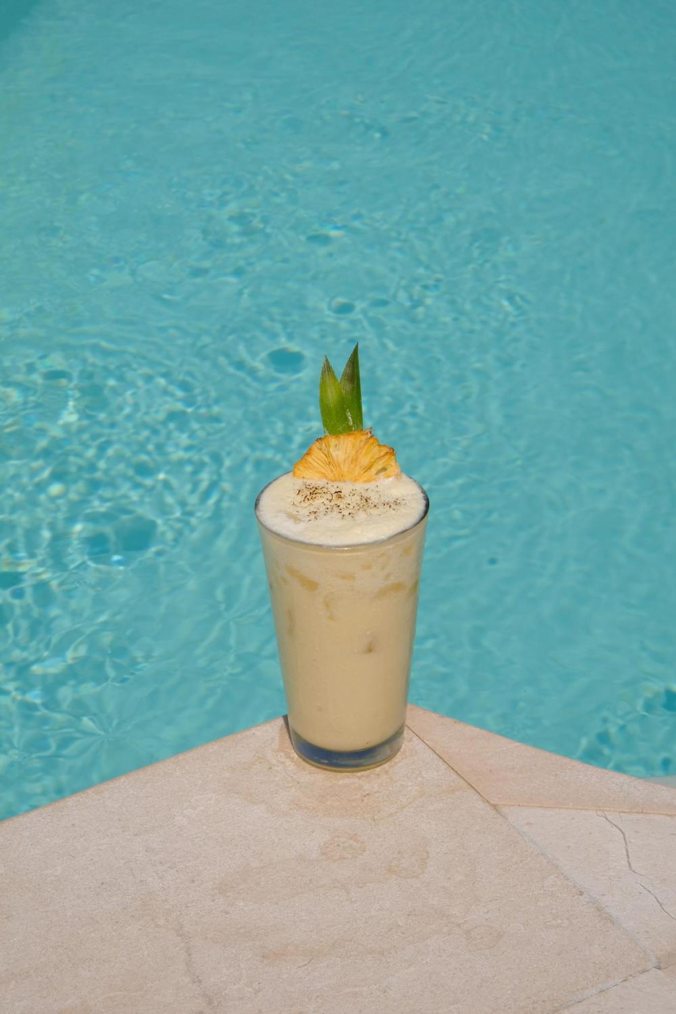 Отель Le Pirate Gili Meno - Adults Only Экстерьер фото